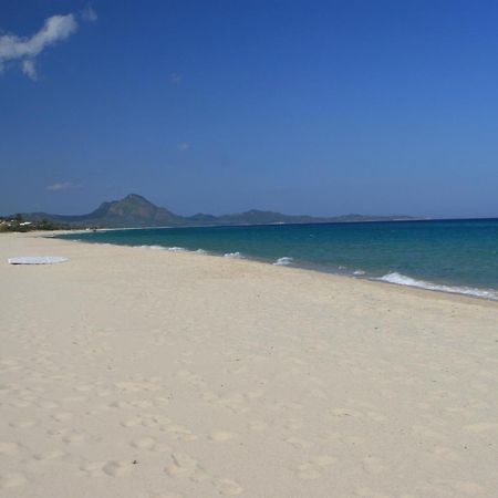 Casa Vacanze Rose E Fiori Sardegna San Vito  Exteriör bild