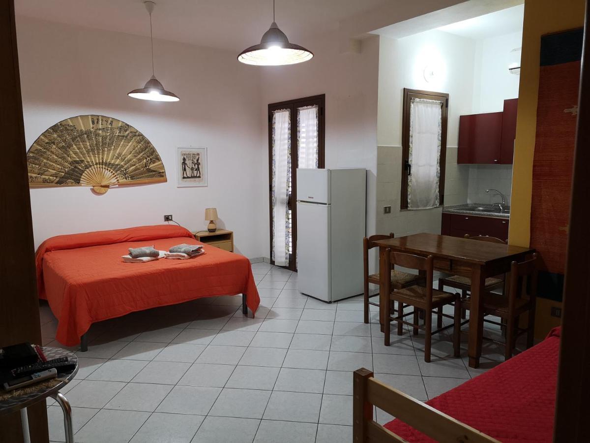 Casa Vacanze Rose E Fiori Sardegna San Vito  Exteriör bild