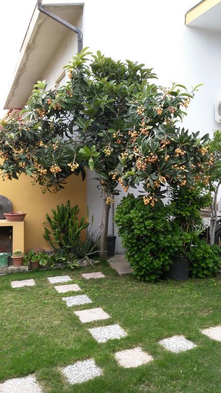 Casa Vacanze Rose E Fiori Sardegna San Vito  Exteriör bild