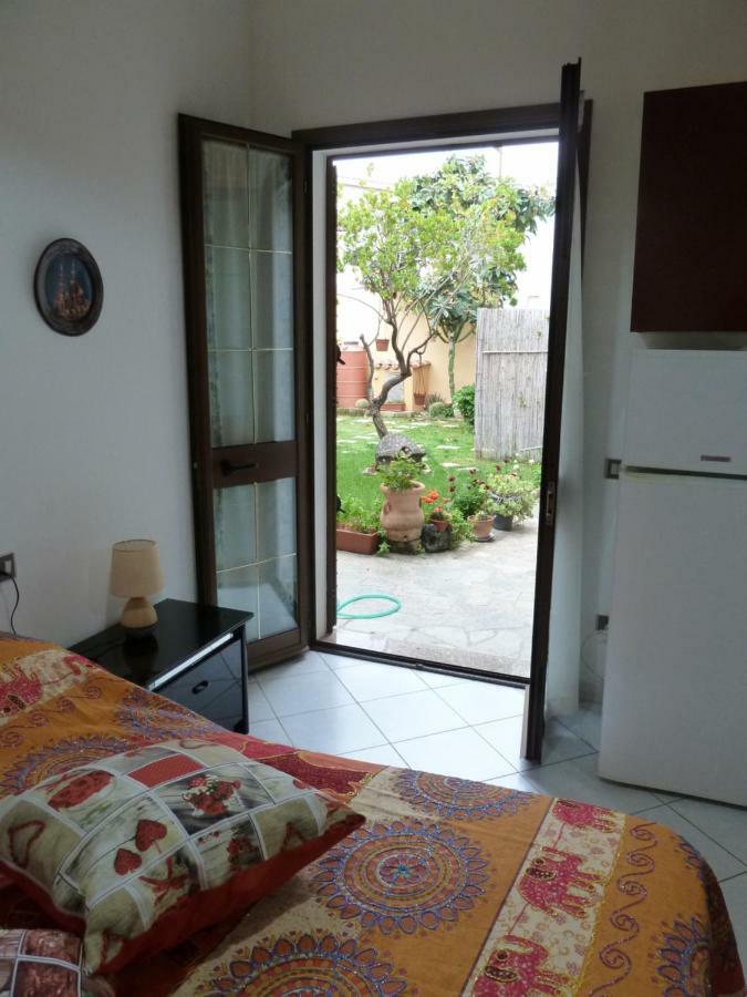 Casa Vacanze Rose E Fiori Sardegna San Vito  Exteriör bild